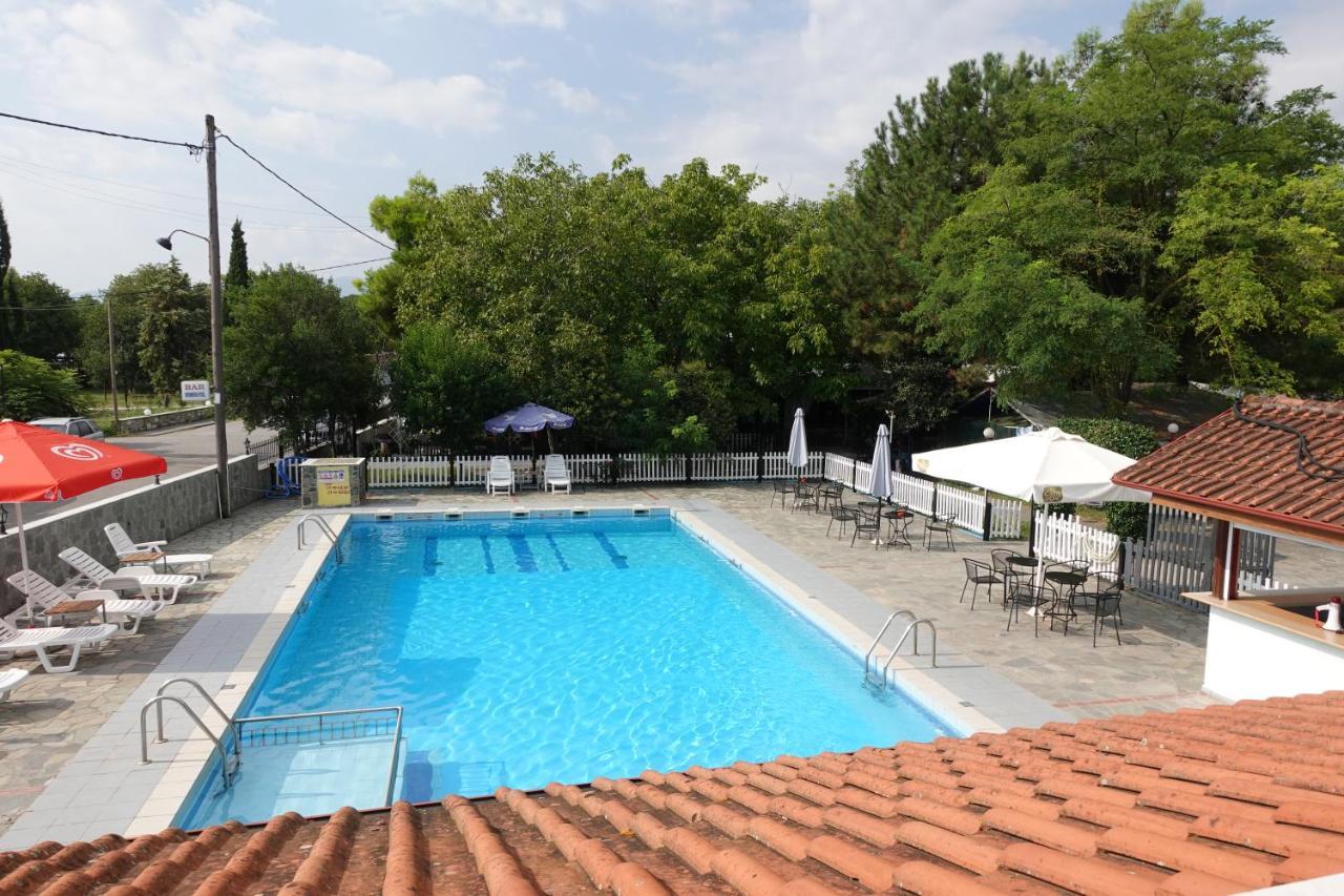 Camping Mitikas And Bungalows Plaka Litochorou Exterior photo