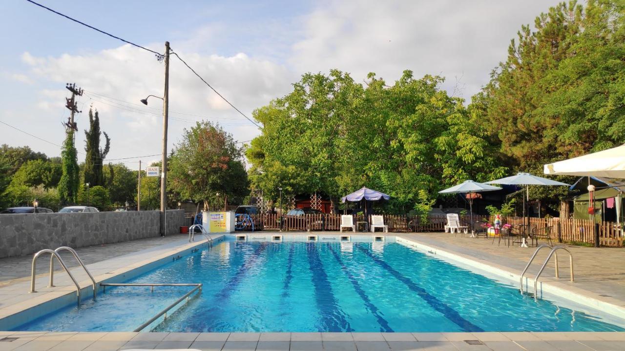 Camping Mitikas And Bungalows Plaka Litochorou Exterior photo