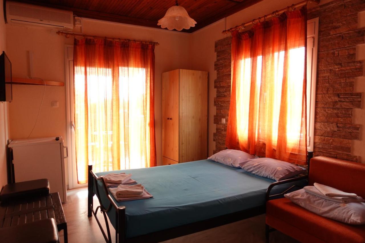 Camping Mitikas And Bungalows Plaka Litochorou Exterior photo