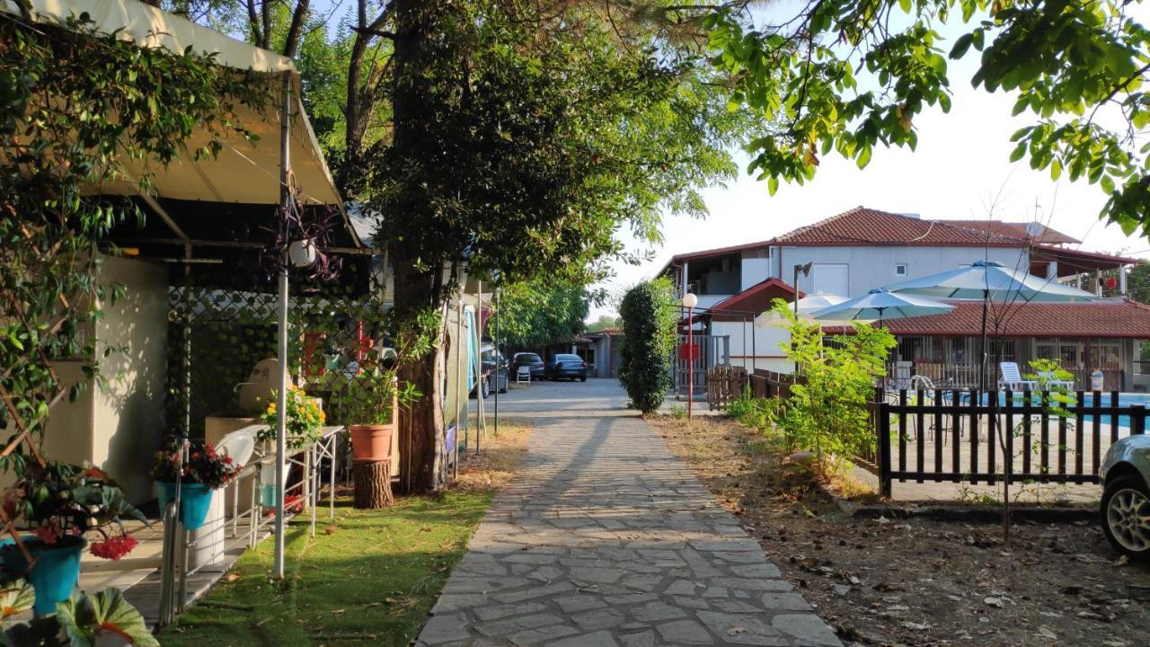 Camping Mitikas And Bungalows Plaka Litochorou Exterior photo