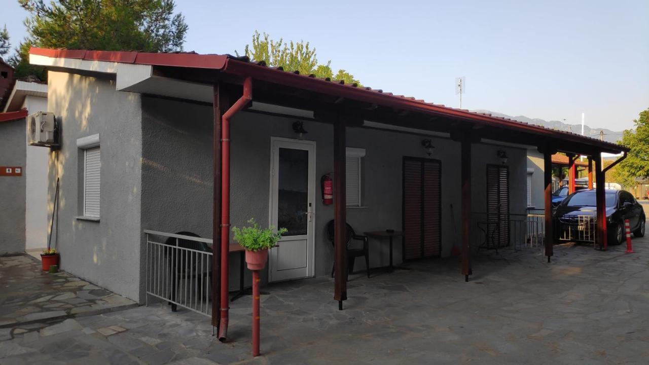 Camping Mitikas And Bungalows Plaka Litochorou Exterior photo