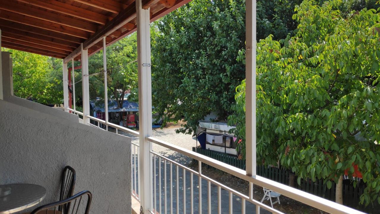 Camping Mitikas And Bungalows Plaka Litochorou Exterior photo